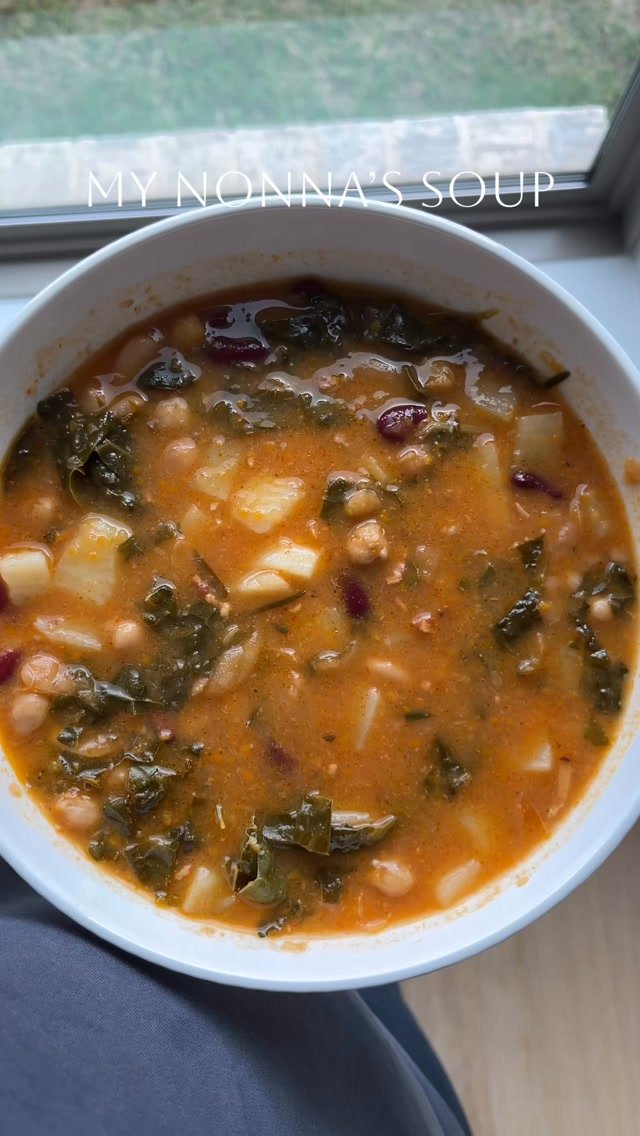 If the mountains had a taste, it would be this soup ♥️

This is my nonna’s soup: a hearty Italian bean soup with kale, potatoes and smoky pancetta. The kind of comfort food that takes me straight back home to the mountains in Italy. One spoonful and I’m homesick 😅

I just hope she doesn’t watch the video and notice I wasn’t wearing an apron… my sweatshirt paid the price 😵‍💫 Your nonna always knows best 😂 

Save this for a cozy dinner or send it to a friend who loves Italian soup ♥️ Follow along for more cozy Italian dishes!

#italianrecipes #familyfriendlymeals #mealprepideas #easyrecipesathome #foodforfamilies